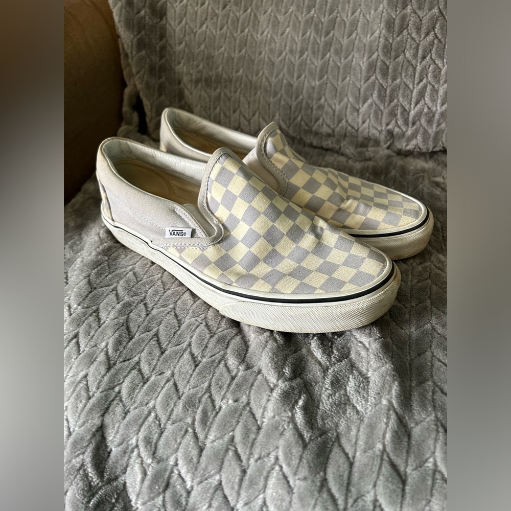 Slip-On Purple Checkered Vans